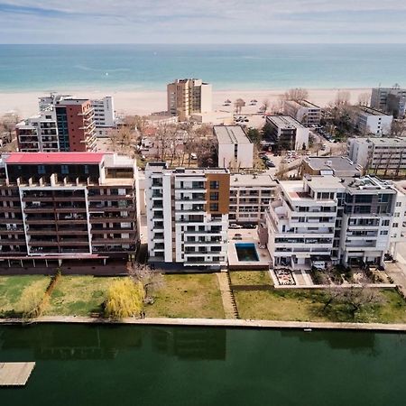 Riva Lake Boutique Mamaia Esterno foto