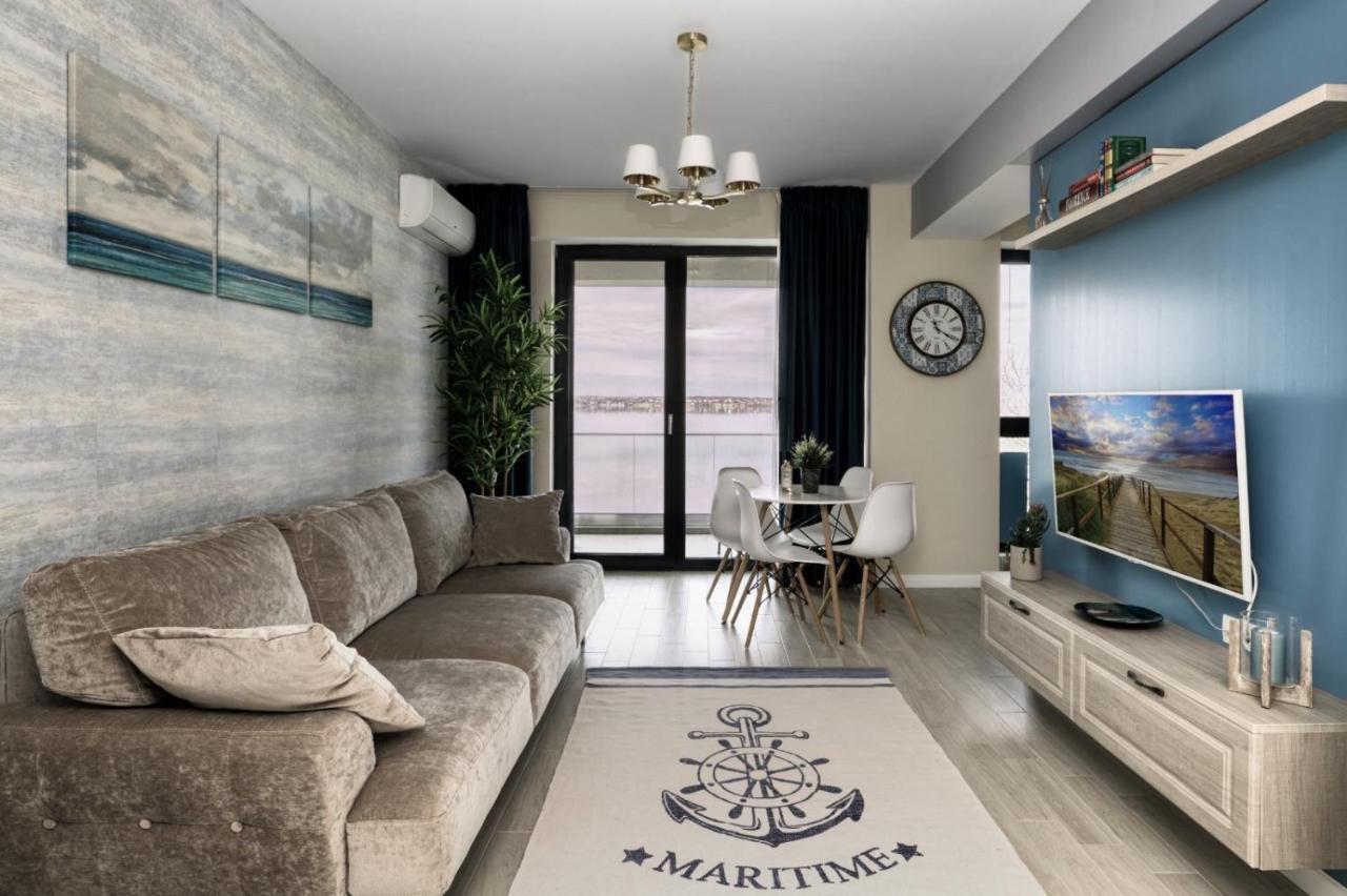 Riva Lake Boutique Mamaia Esterno foto