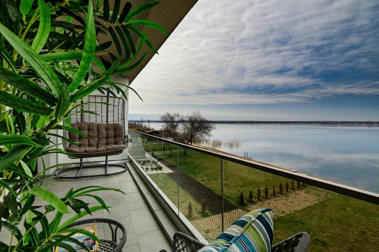 Riva Lake Boutique Mamaia Esterno foto